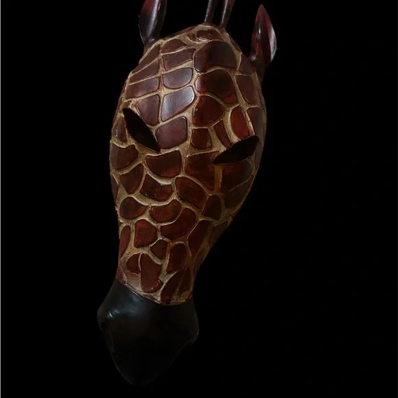 Giraffe Pattern Wooden Mask - Picture 4 of 5